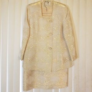 Clara Clara Women's Plus Size Suit